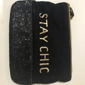 American Eagle Outfitters “Stay Chic” bag